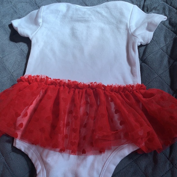 Cute Valentine onesie - Picture 5 of 5
